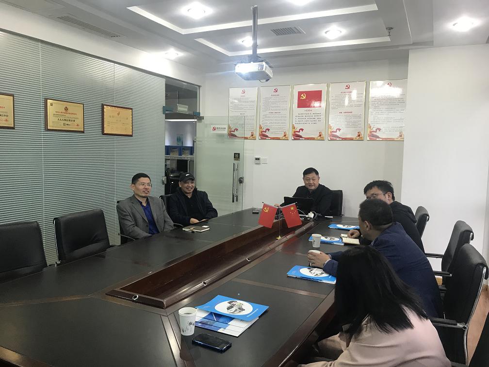 合肥市科技局領導來華科考察調研